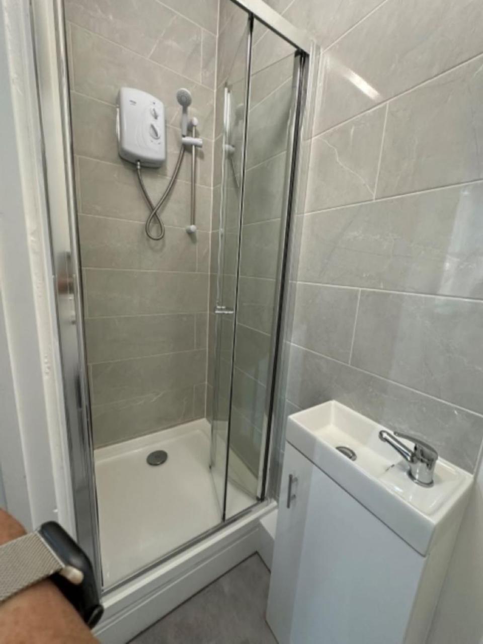 Studio Flat 2A Central 科尔温湾 外观 照片